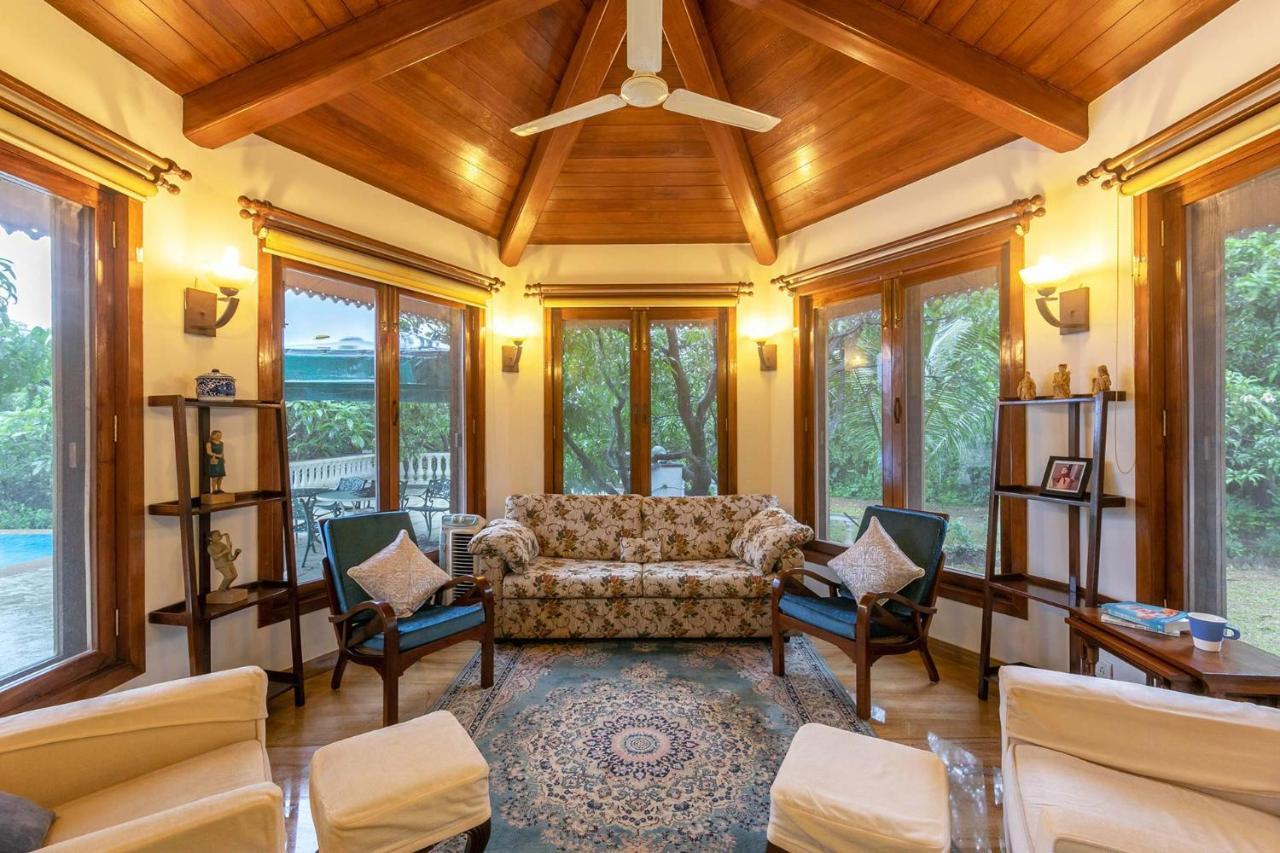 אליבג Stayvista'S Casa Palmera - Pet-Friendly Villa With Pool, Garden With Gazebo, And Indoor & Outdoor Games מראה חיצוני תמונה