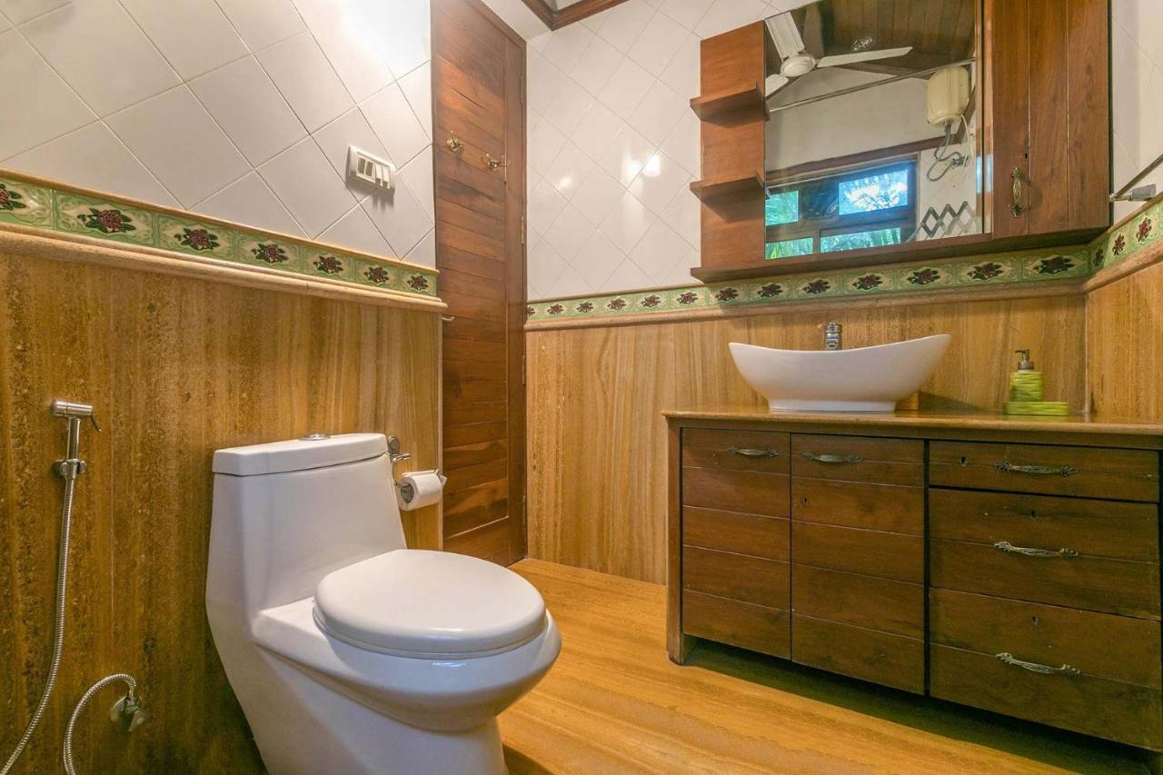 אליבג Stayvista'S Casa Palmera - Pet-Friendly Villa With Pool, Garden With Gazebo, And Indoor & Outdoor Games מראה חיצוני תמונה
