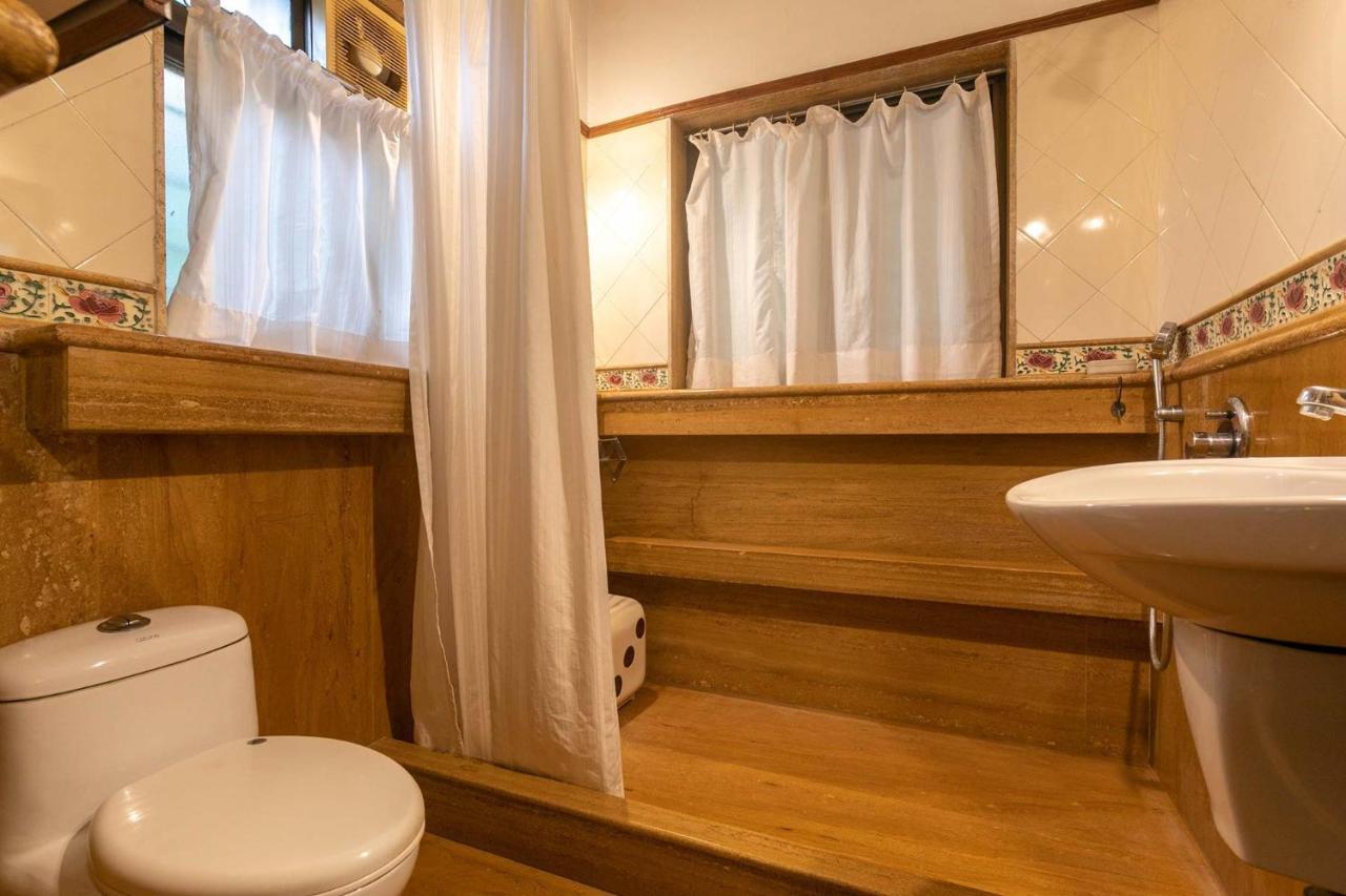 אליבג Stayvista'S Casa Palmera - Pet-Friendly Villa With Pool, Garden With Gazebo, And Indoor & Outdoor Games מראה חיצוני תמונה